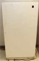 GE Model FF16DXBRWH upright white textured freezer
