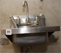 SS rinse sink with faucet, 16.75"w x 15.5"d