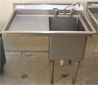 Aero Manufacturing SS single well sink with