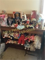 Lot of dolls & furniture