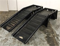 Pair of automotive ramps