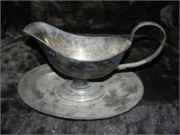 13oz ANTIQUE STERLING GRAVY BOAT