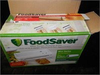 FOODSAVER WITH ROLL OF BAGS MINI SERIES