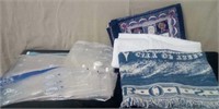 Lot of 3 blankets and 8 Space Bags