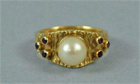 18K PEARL & RUBY GOLD NUGGET RING