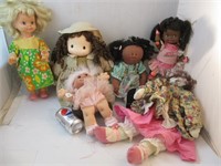 6 poupées de collection