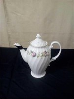 Creative Fine China teapot with floral pattern