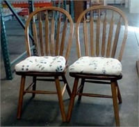 2 PC. Dining chairs