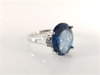 STERLING SILVER & BLUE STONE RING