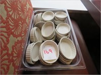 LOT, DESSERT BAKING DISHES IN THIS TRAY