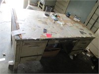 Metal 6 Drawer Desk & File Cabinet.