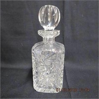 Pinwheel crystal decanter 9.5"H