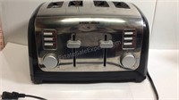 Black & Decker toaster stainless steel and black