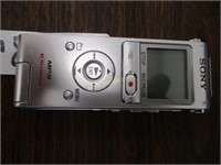 Sony Voice Recorder ICD-UX200.