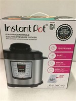 INSTANT POT PRESSURE COOKER