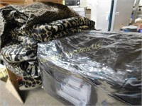 leopard print bedding lot,