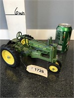 ERTL John Deere tractor