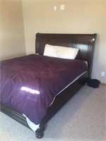 Like new king size bed Ashley furniture