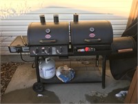 Char-Griller Professional Gas Grill & Smoker
