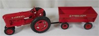 Product Miniature Farmall H & Wagon
