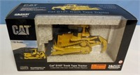 1/50 CAT D10T Crawler made by Norscot