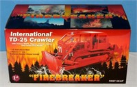 1/25 IH TD-25 Crawler "Fire Breaker"
