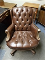 Leather chair (broke)