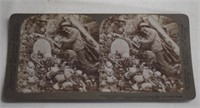 VERY RARE ANTIQUE GRAVE ROBBER STEREOVIEW CARD !