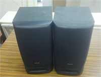 Set of aiwa speakers.