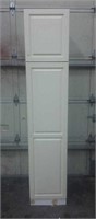 Off white upright cabinet 88x18x16