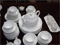 Service For 10, 40+ Pcs Wedgewood "Countryware" Se