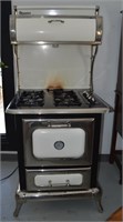 Heartland Natural Gas Stove  Electric Oven