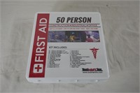NEW 50 PERSON 1ST AID KIT