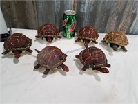 6 plastic turtles