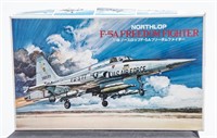 Northlop F-5A & Syhawk A-4E Model Kits