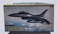 F-16C & f-100 Super Sabre Model Kits