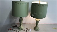 Pair of vintage lamps 29 inches