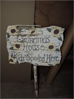 GRANDMA'S HOUSE SIGN