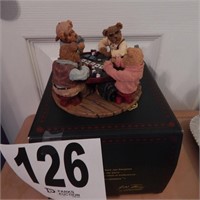 BOYDS BEARS AND FRIENDS "SHUFFLE UP THE DEAL"