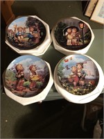 Set of 4 M.I. Hummel plates Little Companions
