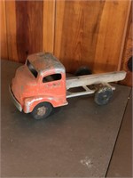 Smitty Toys ca.1930/40's metal truck
