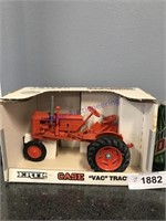 ERTL Case 'VAC" tractor
