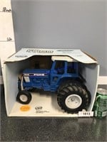ERTL Ford TW-15 tractor