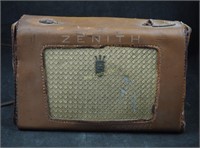 Vintage Zenith Rare Z404l Tube Battery Radio
