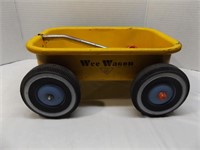 VINTAGE AMF SMALL YELLOW CHILD'S "WEE WAGON"