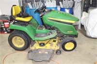 John Deere Lawn Mower X530 54" cut