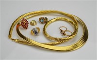 Lot of low karat and gold-filled jewellery