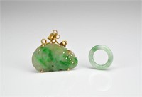 Jadeite and gold pendant and jadeite loop