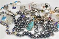 Lot of assorted silver, pearl, & costume jewellery
