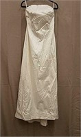Isaac Mizrahi Size 8 Strapless Wedding Dress